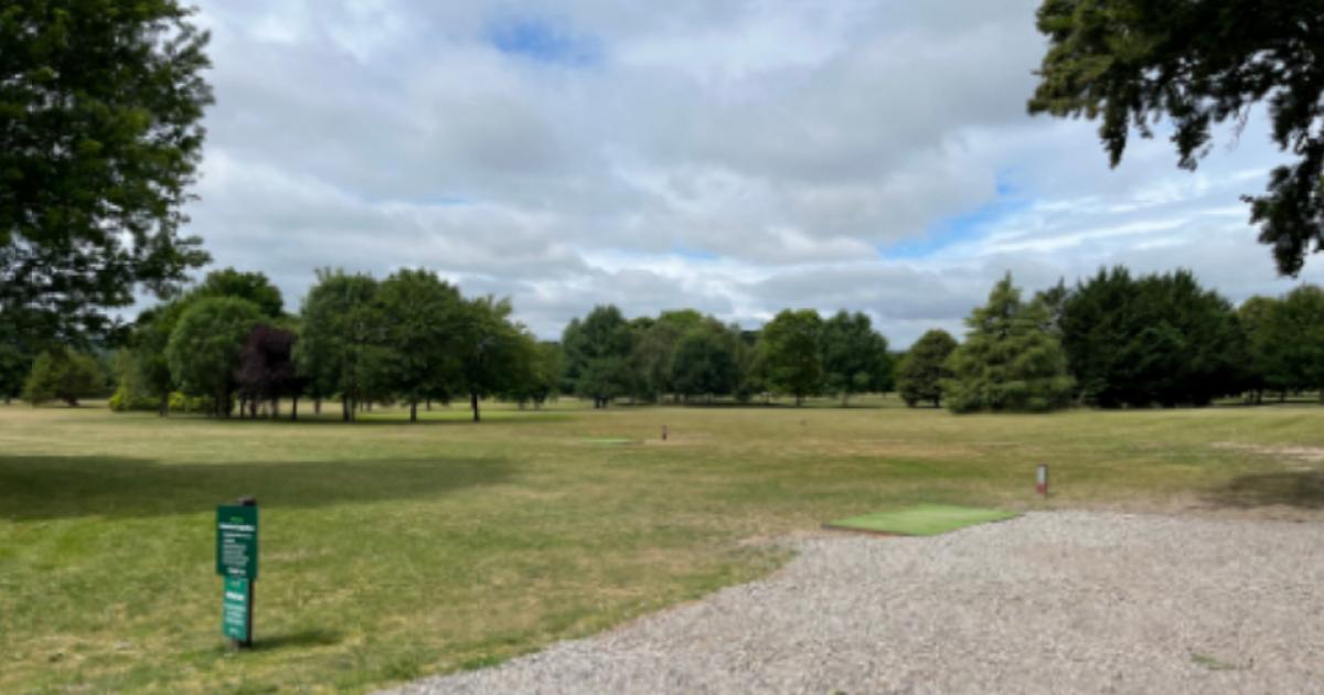 Plans to build four new padel courts at golf club among latest applications