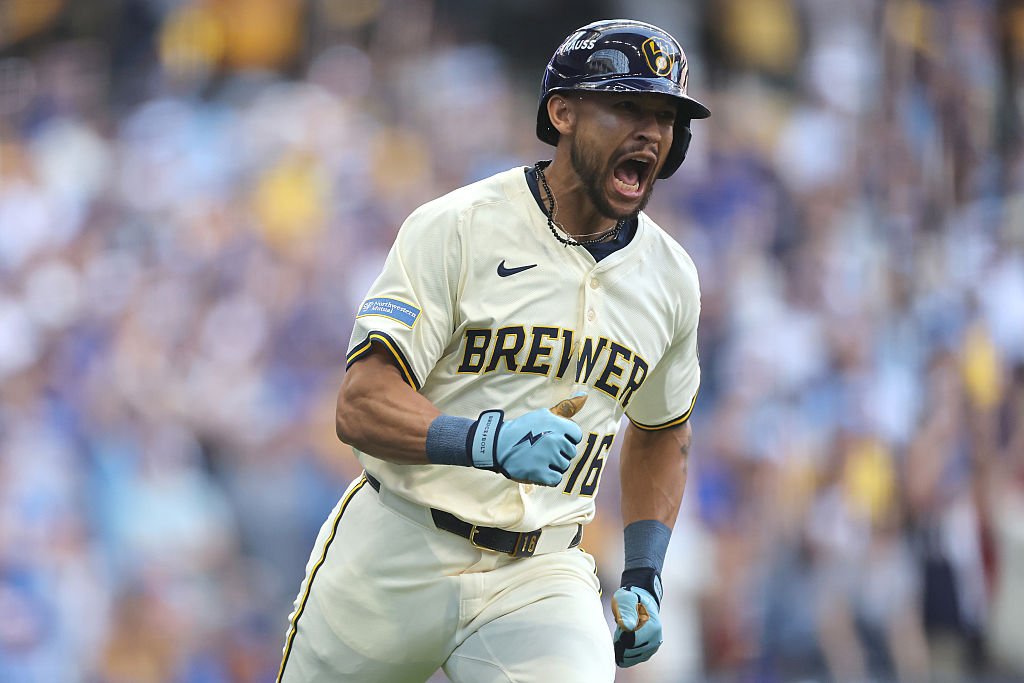 Fast start propels Brewers to 9-3 victory over Cubs in NLDS opener