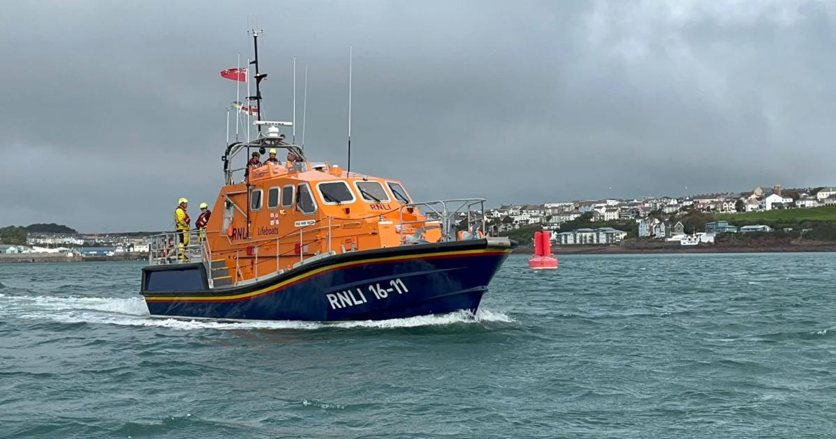 Huge 11-hour sea and air search with RNLI ends after missing climber is found