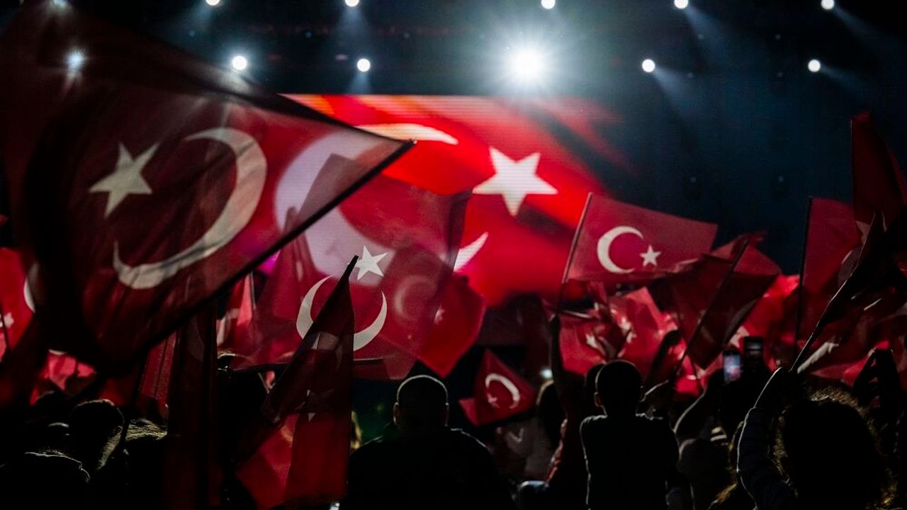 105 Yıl Önceydi Ama Şimdi Daha Yüksek Sesle Söylendi