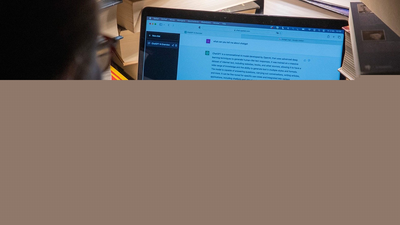 New Illinois guidelines for how schools should navigate AI written by AI