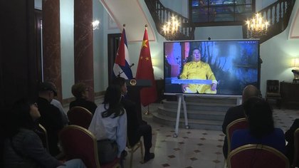China y Reino Unido acuerdan desarrollar asociación estratégica integral estable ya largo plazo en reunión entre Xi y Starmer