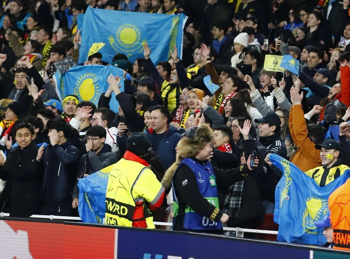 Arsenal Edges Kairat 3:2 as Kazakh Side Finishes Champions League Clash with Pride