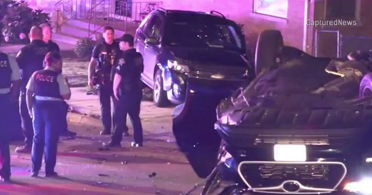 Indiana police chase ends in crash on Chicago's South Side