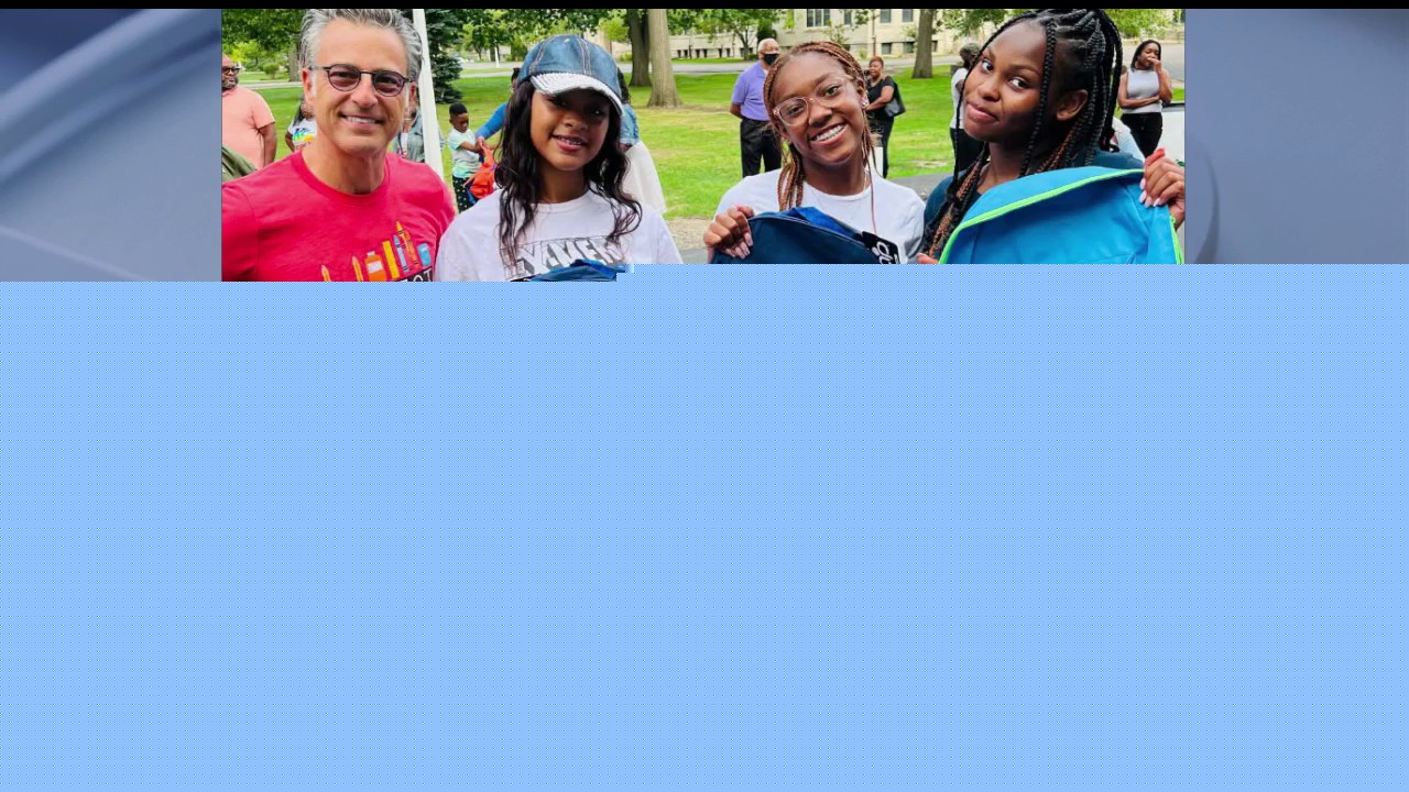 Mike Morse hosting annual Project Backpack giveaway