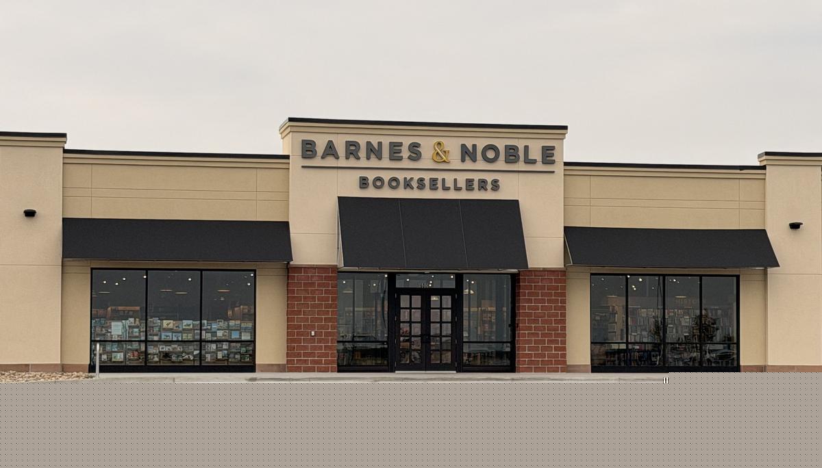 Craig Johnson Is Coming To Casper’s Barnes And Noble Opening