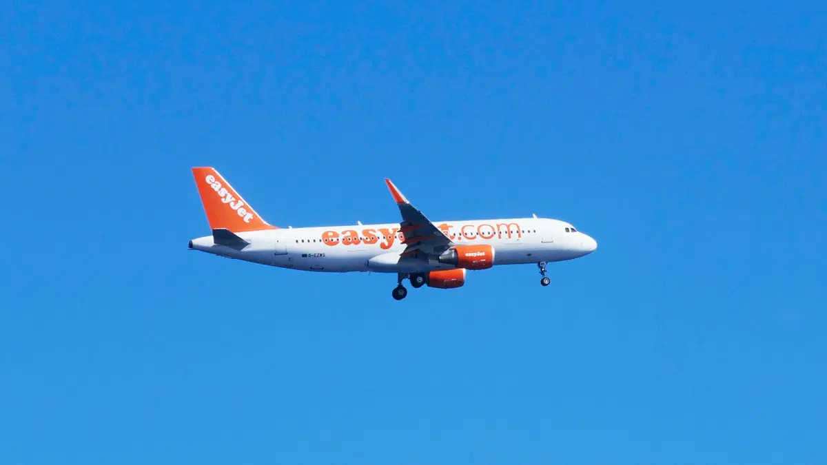 easyJet accepterar Apollos bud – rivalen kastar in handduken