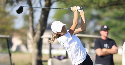 Lincoln-Way East, Sophia Klapper win 2A Rich Township Regional championships