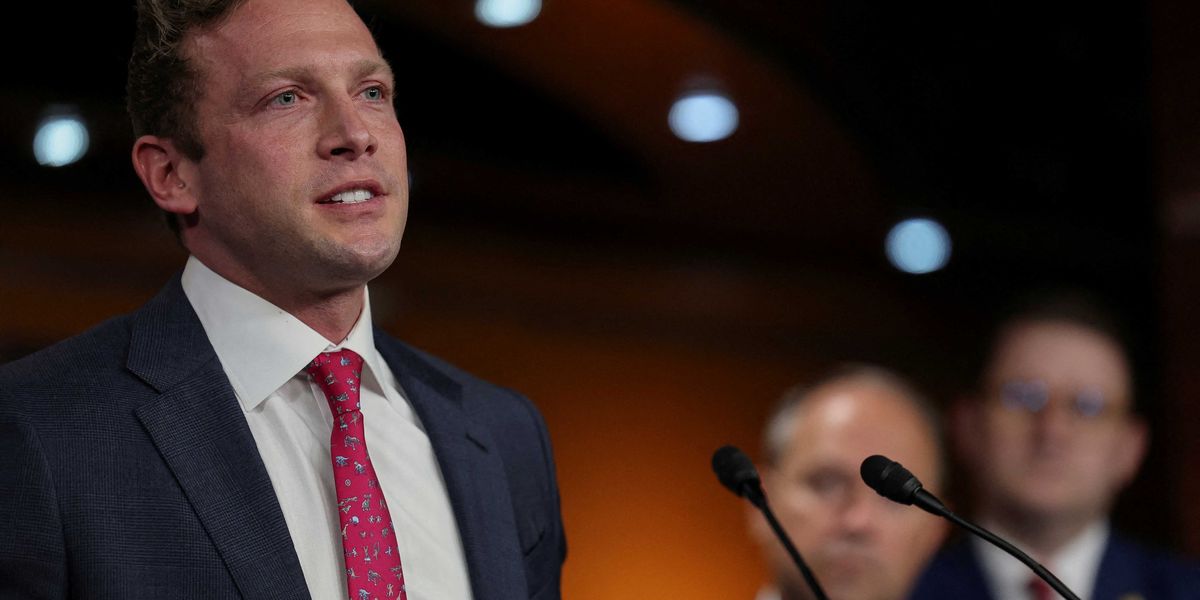 Critics skewer 'desperate' Republican after 'self-destructive' CNN interview
