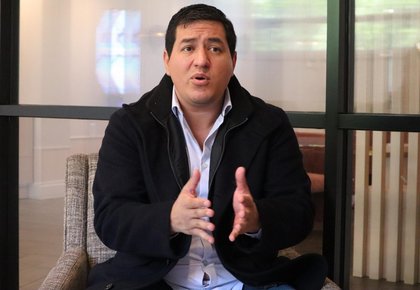 Arauz denuncia persecución política tras allanamientos a líderes del correísmo