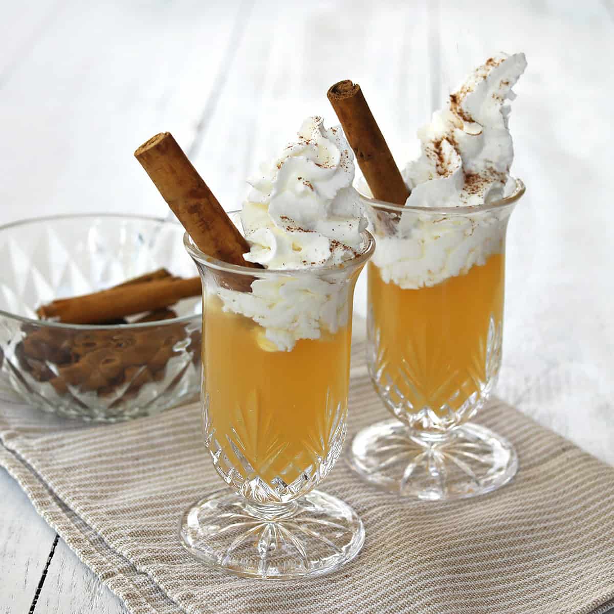 Apple Pie Shot