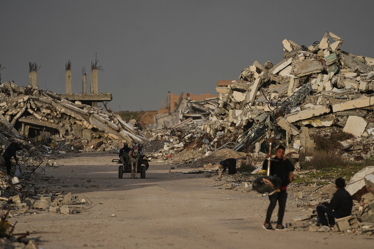 Izraelis į Gazos Ruožą grąžino 15 palestiniečių kūnus