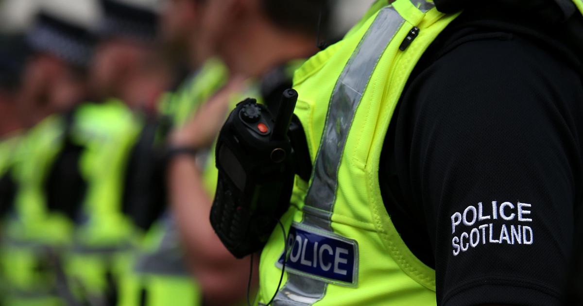 Police being 'encouraged not to arrest people' amid falling capacity