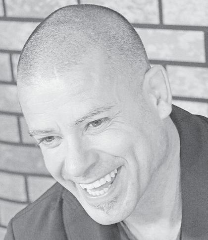 McKenzie Autumn Benefit features storytelling comedian