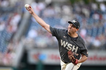 Former Tigers reliever, coming back from injury, signs with Diamondbacks