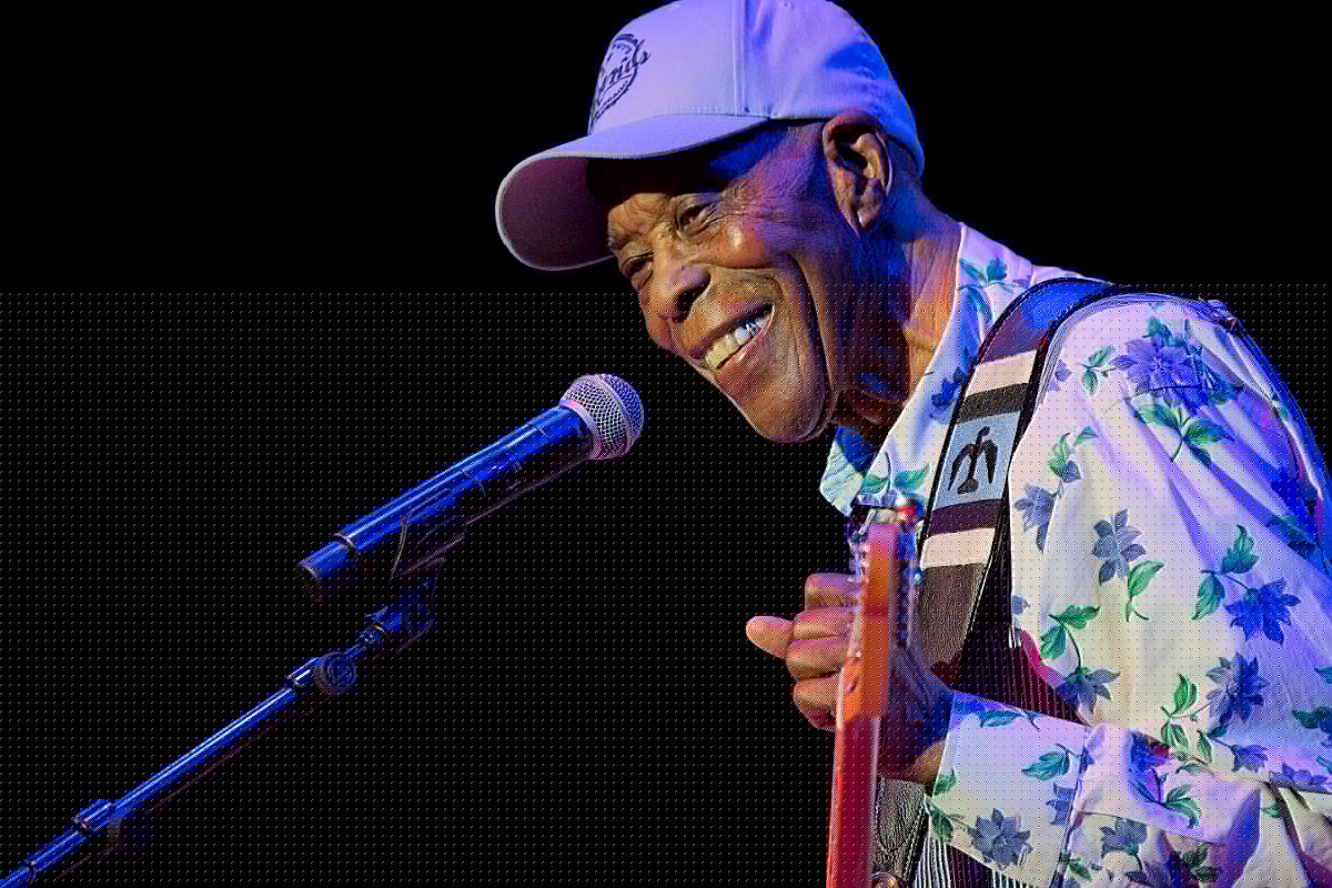 Buddy Guy Proves He Ain’t Done With the Blues in Fiery Lynn Memorial Aud (MA) Performance (SHOW REVIEW/PHOTOS)