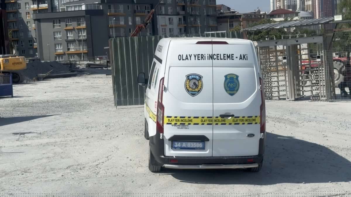 Esenyurt'ta İnşaat İşçisi Dengesini Kaybedip Düştü