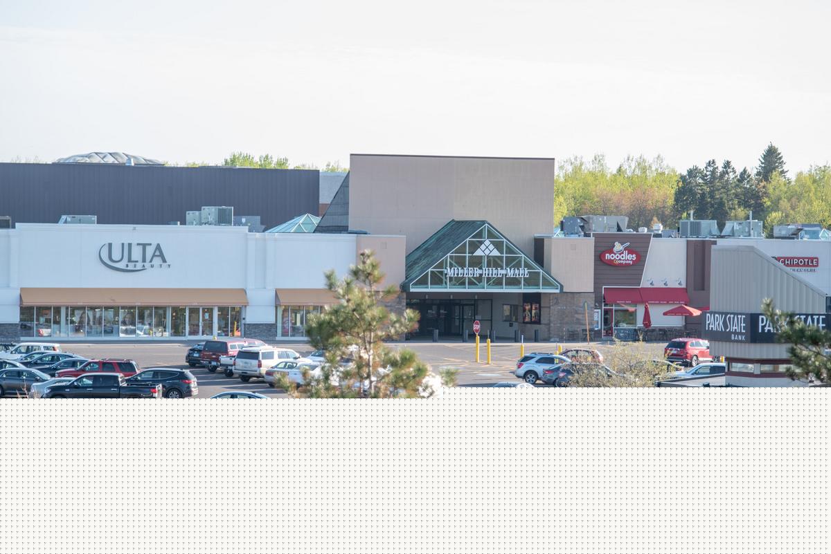 Spirit Halloween Is Now Open At The Miller Hill Mall In Duluth