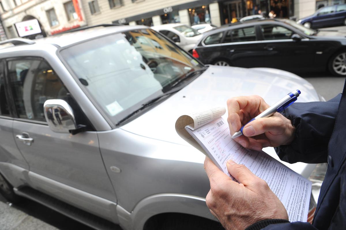 Violazioni stradali, la regione più multata? La Lombardia. Il “primato” di Milano (che stacca di netto Roma)
