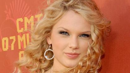 Shake It Off! How Taylor Swift has ditched her Southern drawl in favour of a northern American accent, revealed
