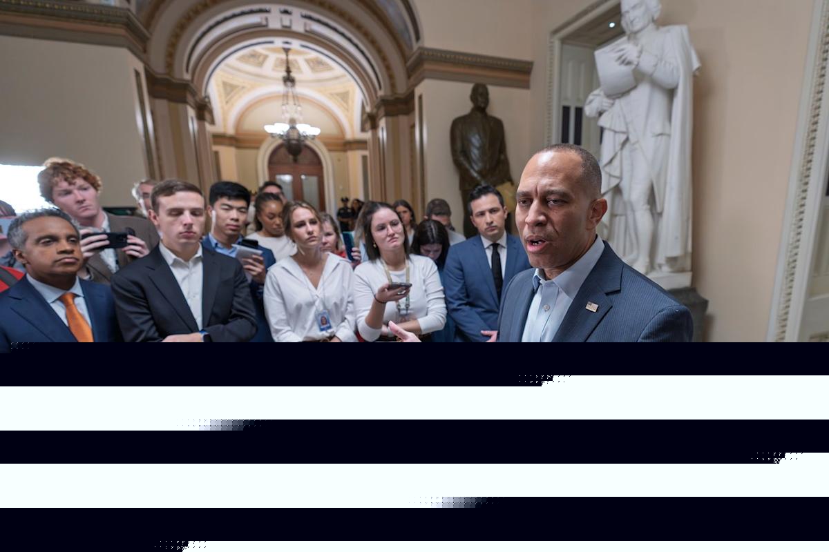 Government shutdown draws closer as congressional leaders head to the White House