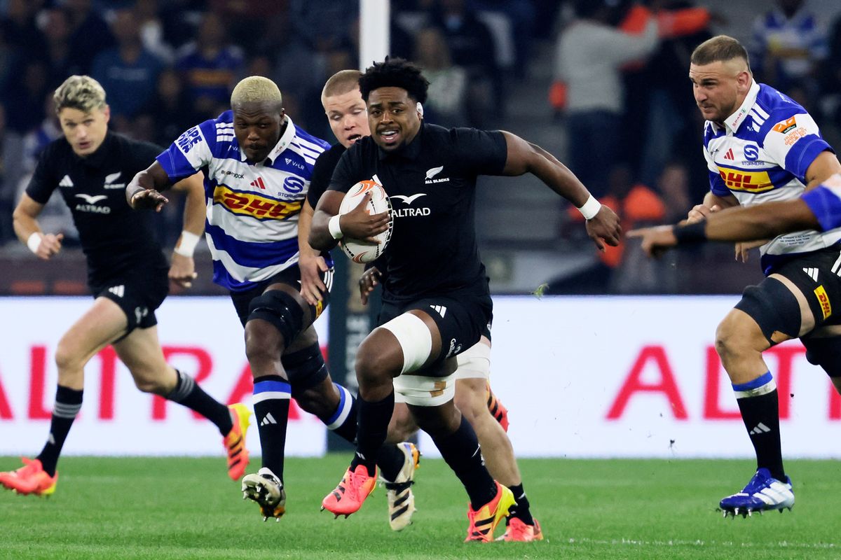 All Blacks pull away late in flattering 38-21 win over the Stormers