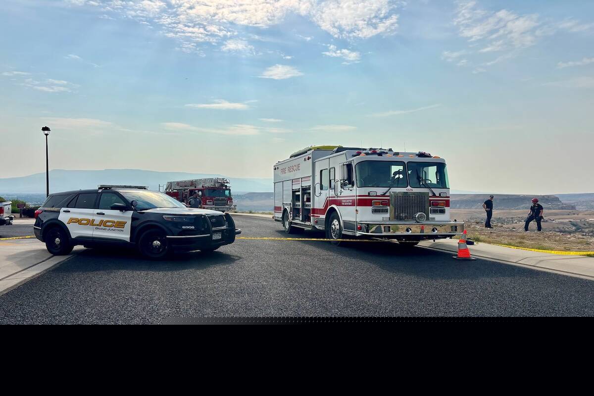 5 teens killed after driving off cliff in western Colorado