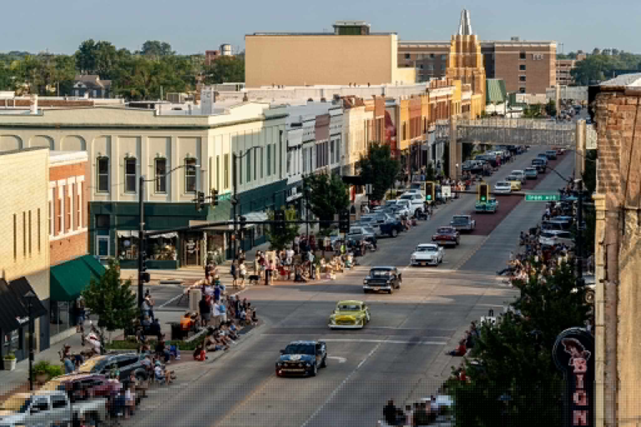 Cool Cars Cruise Through Salina