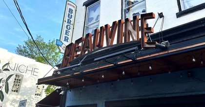 People Drive From All Over Virginia For The Chicken Wings At This Legendary American Restaurant