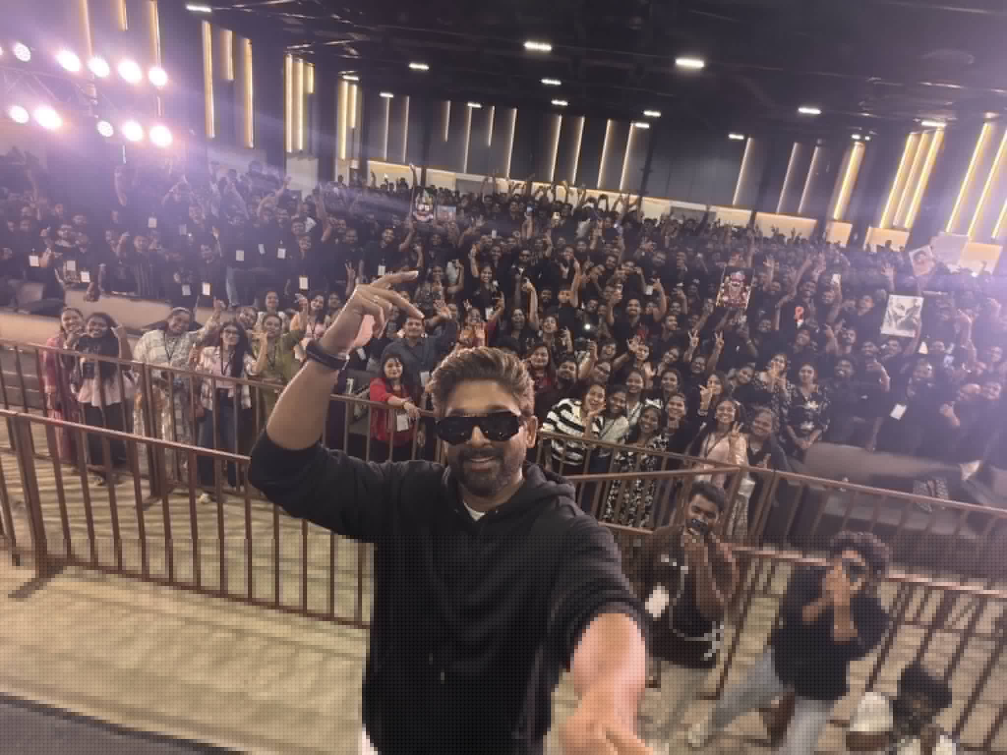 Allu Arjun Celebrates with 1,000 Fans from Seven States in a Six-Hour Meet