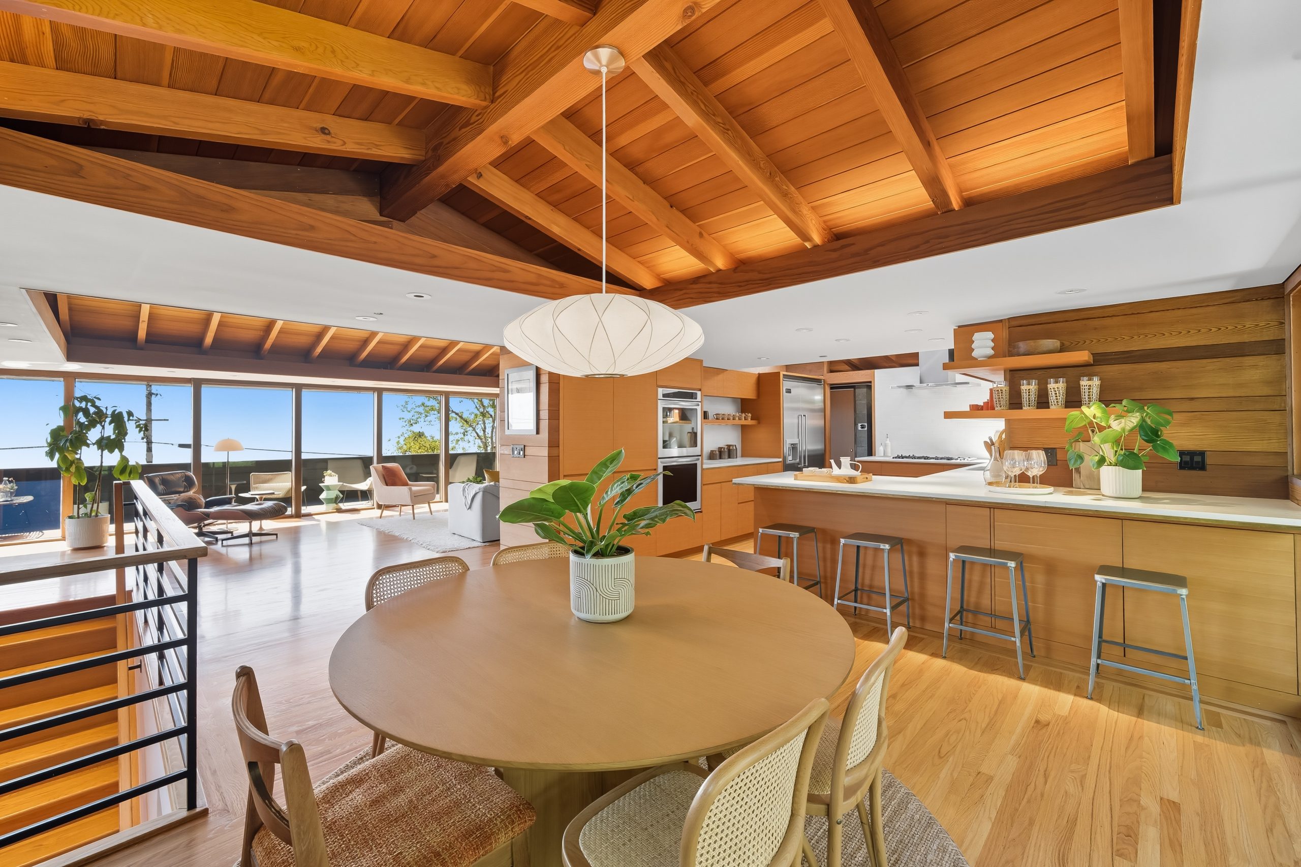 A mid-century modern treasure in the Berkeley Hills — 617 Grizzly Peak Boulevard
