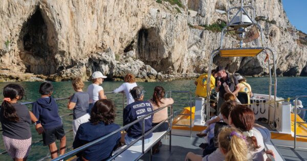 Boat walk gives children insight into Gibraltar’s Neanderthal past