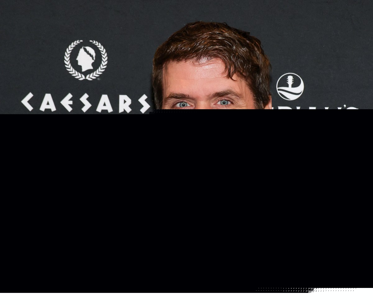 Disturbing Perez Hilton Livestream Ends With Hospitalization