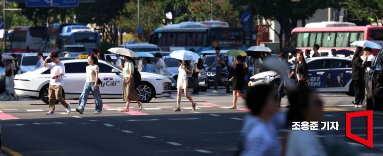 폭염 한풀 꺾였지만 35도 무더위…온열질환자 3090명