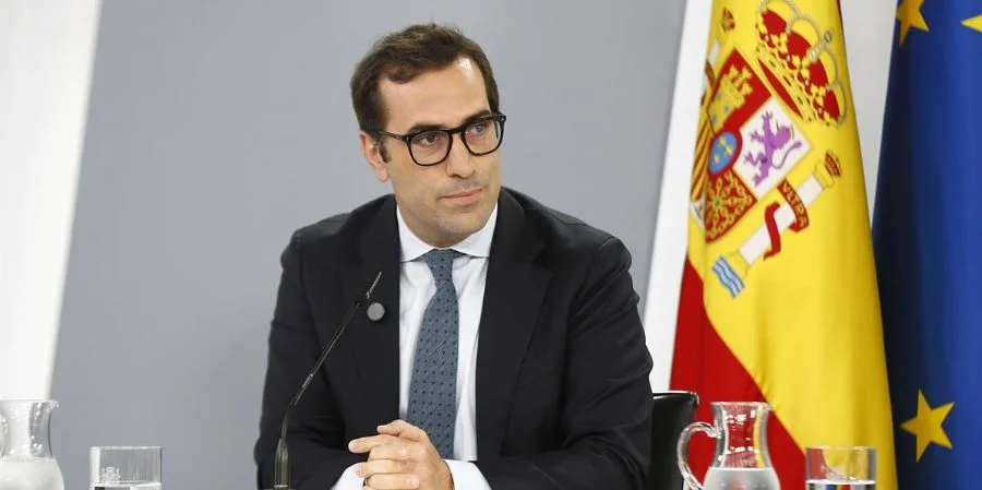 España tiende la mano al régimen cubano y “reestructura” más de 300 millones de su deuda