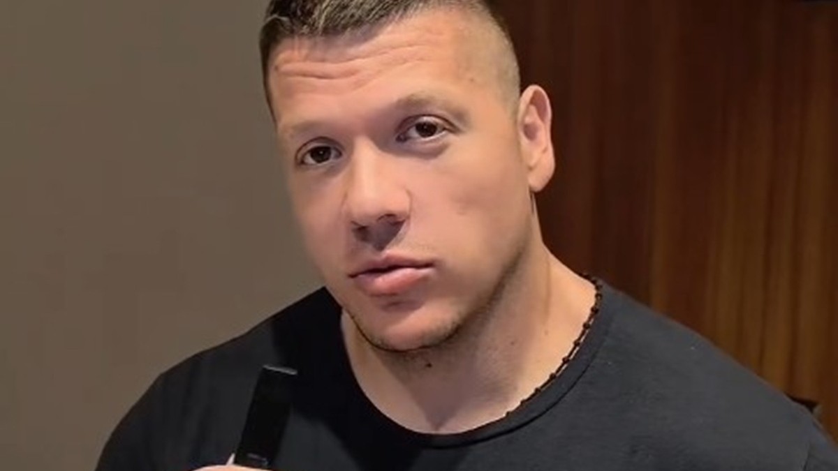 "STIGAO MI JE USB ANE NIKOLIĆ, HAJDE DA ZAJEDNO VIDIMO ŠTA JE TU" Sloba Radanović u jeku drame sa koleginicom i ženom iznenadio sve: JELENA ODMAH REAGOVALA (FOTO)
