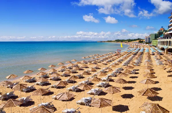 Hungarian tourists in trouble: popular travel agency specialising in beach holidays goes bankrupt