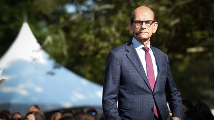 Whitmire: In Alabama, politics ain’t beanbag. It’s football.