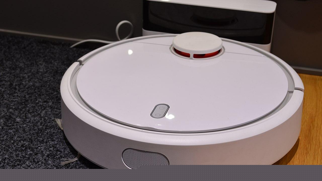US Bans New Robot Vacuums and Robotic Lawn Mowers Under AI Manufacturing Push