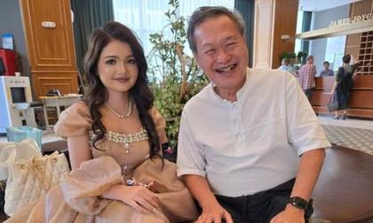 Tan Kin Lian defends posting photo with 'Uyghur beauty': 'I was only responding to popular demand'