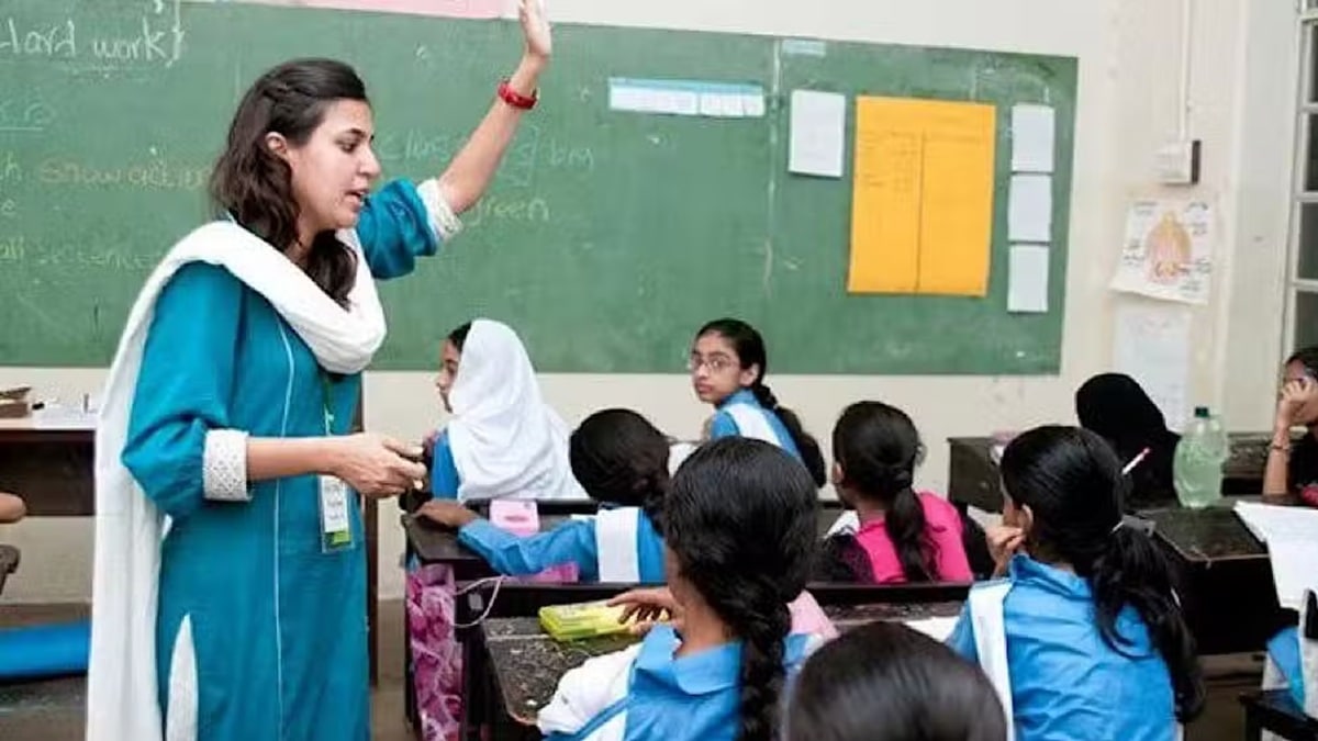 Comment on Private Schools Reject New School Timings in Sindh by Rizwan