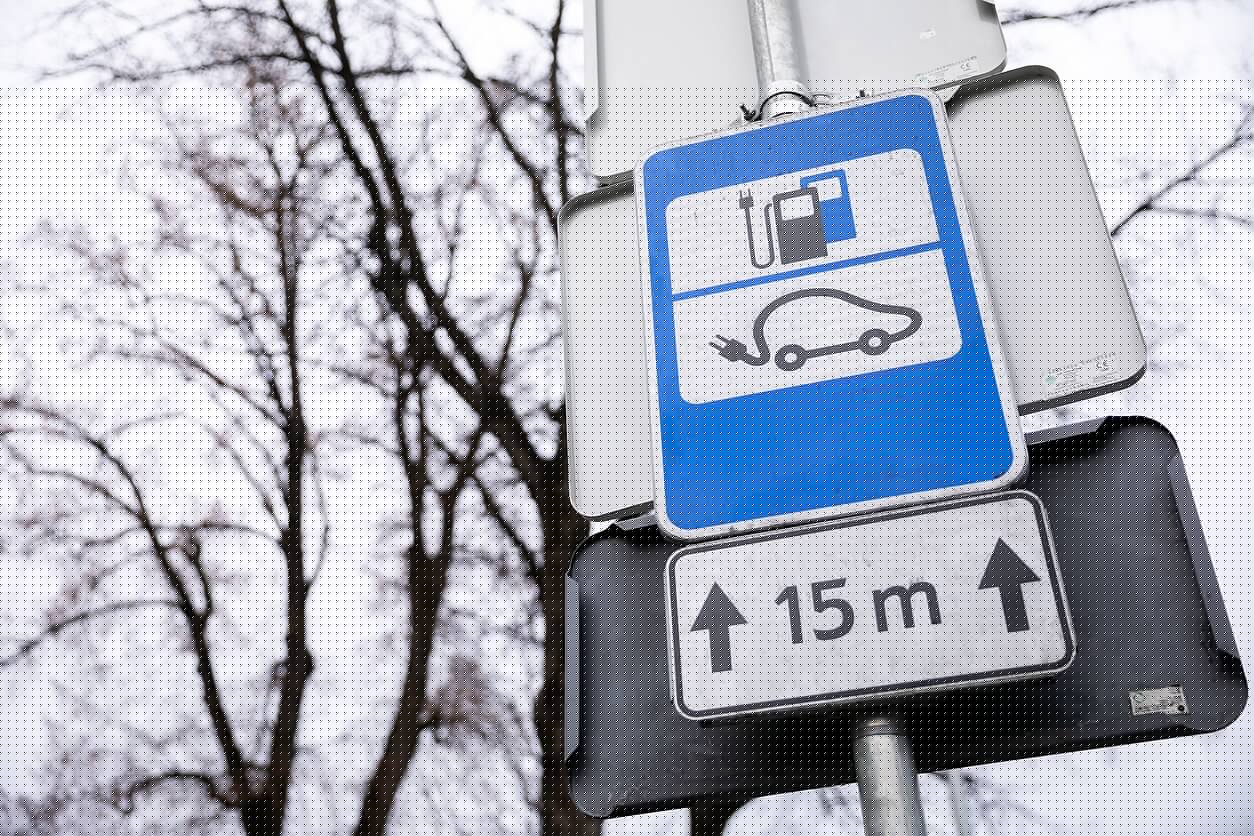 Ar 6 tūkst. elektromobilių įkrovimo prieigų užteks patogiam tinklui visoje Lietuvoje?