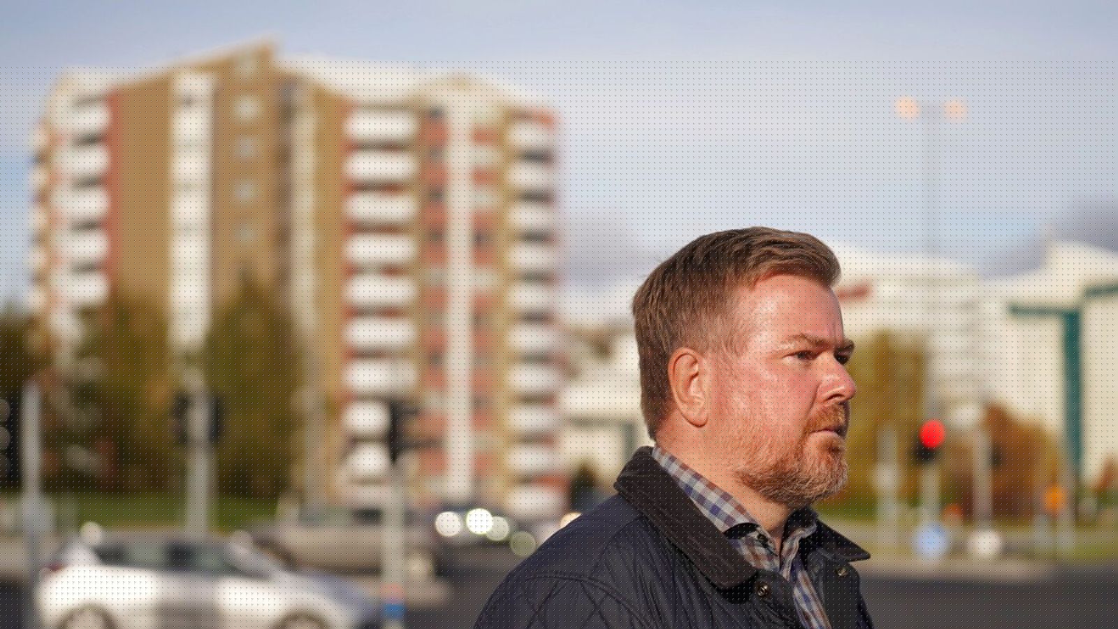 Um­ferðin færist inn á íbúðagötur