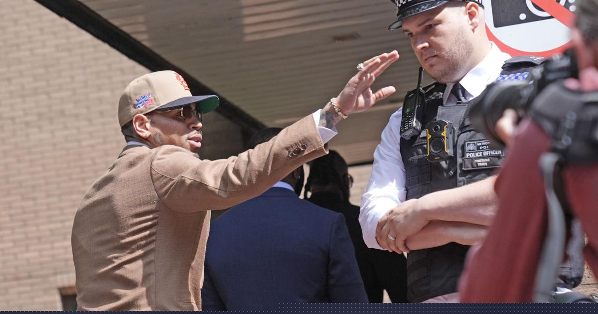 Singer Chris Brown pleads guilty over bottle attack at a London nightclub