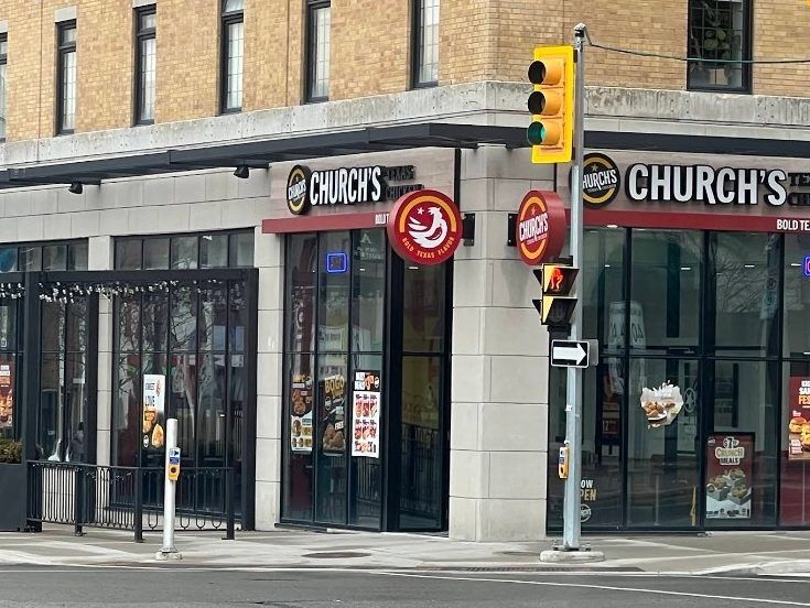 Man busted for knifepoint Oshawa robbery; driver allegedly tried to bribe OPP officer
