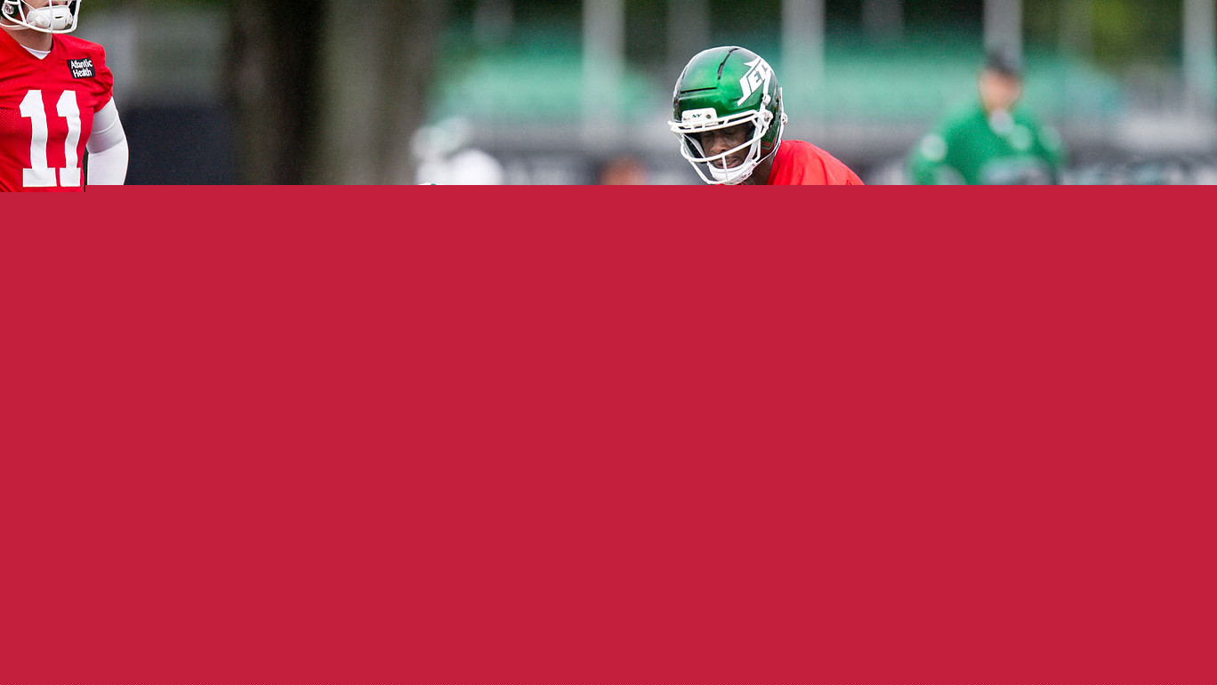 Jets’ Geno Smith ‘throwing s**t out of ball’ brings optimism after years of bad offense