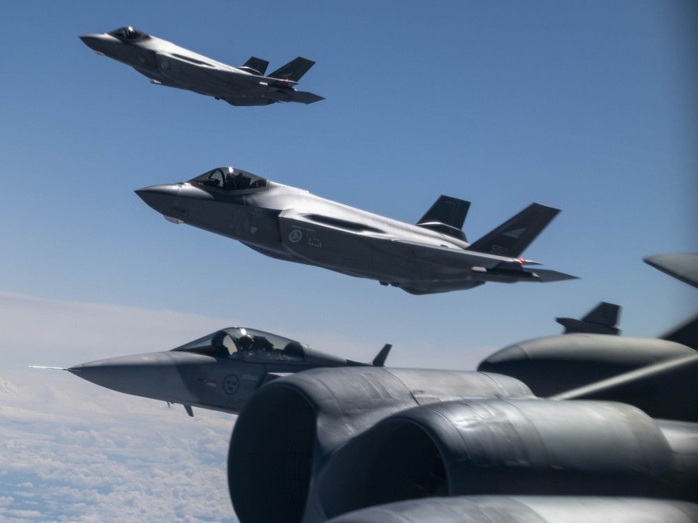U.S. ambassador gives prime minister the cover he needs to cut Canada’s F-35 order