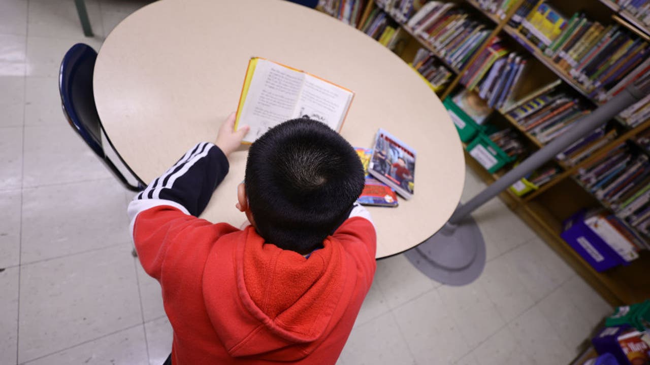 School superintendent defends teachers criticized for assigning book with profanity to students