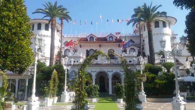 #Cronaca #Sant'Antonio Abate - Sequestrato e sgomberato il Grand Hotel La Sonrisa, sigilli ai locali commerciali