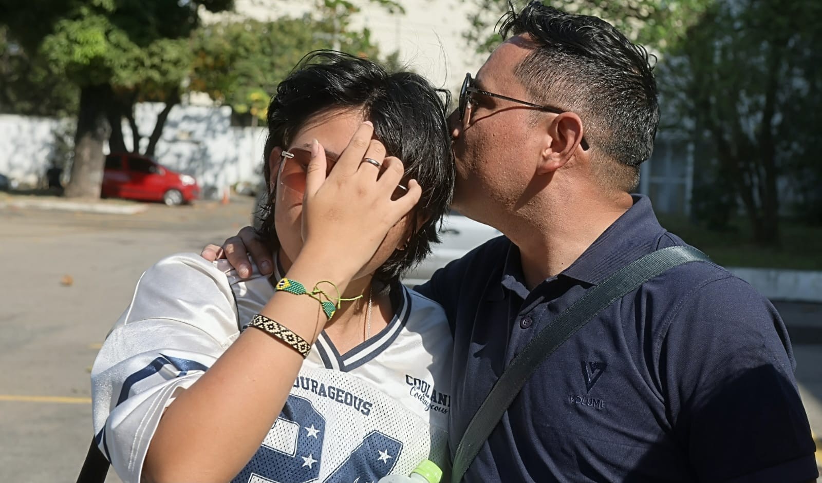 'Nós deveríamos ter ido naquele helicóptero’, diz colombiano que perdeu mãe, irmã e sobrinha no Rio